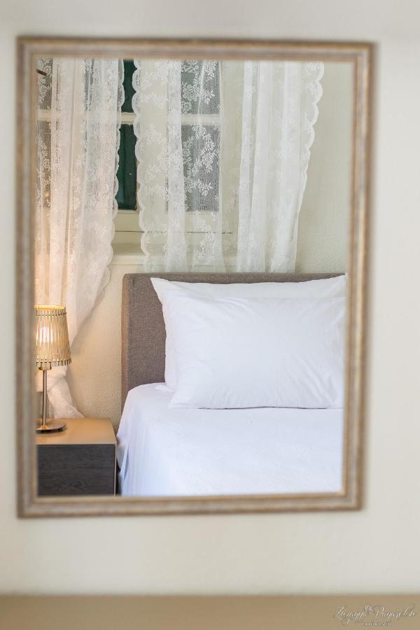 Pier Apartments การ์ปาตอส ภายนอก รูปภาพ